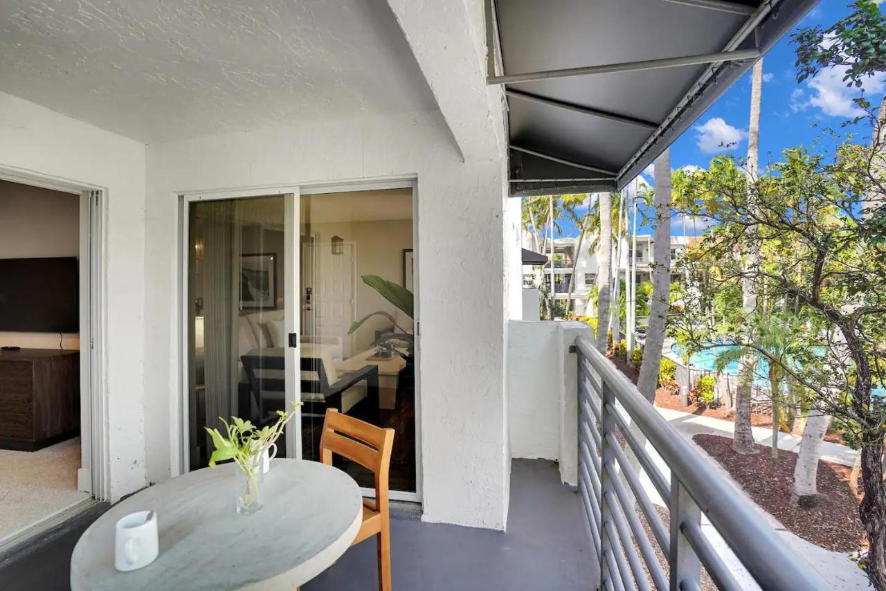 Dharma Home Suites Dania Beach At Sheridan Ocean Club Екстер'єр фото