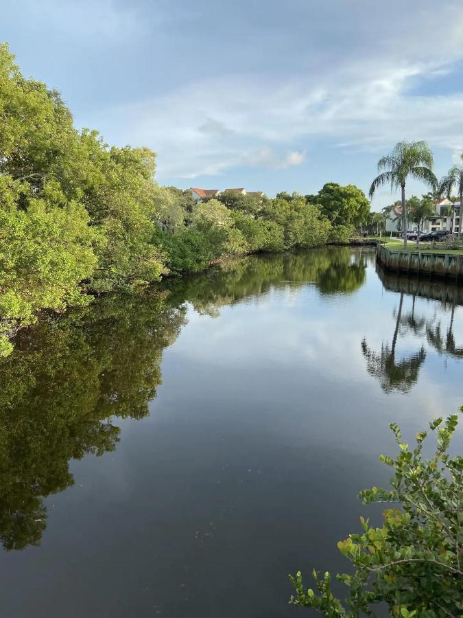 Dharma Home Suites Dania Beach At Sheridan Ocean Club Екстер'єр фото