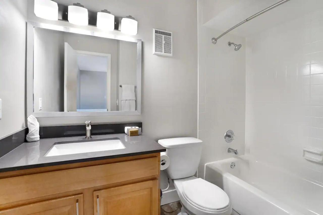 Dharma Home Suites Dania Beach At Sheridan Ocean Club Екстер'єр фото