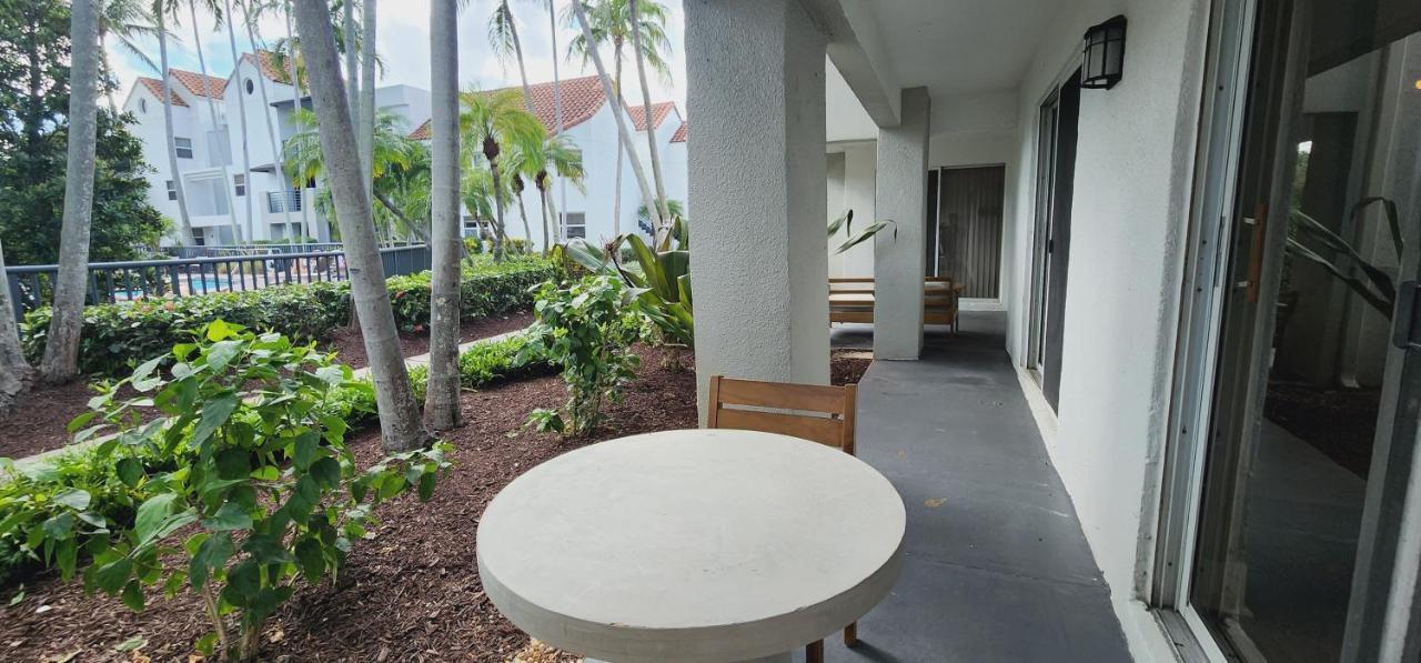 Dharma Home Suites Dania Beach At Sheridan Ocean Club Екстер'єр фото
